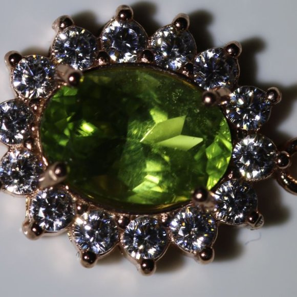 Peridot 1.50ct Rose Gold Solid Silver Pendant - Picture 2 of 7